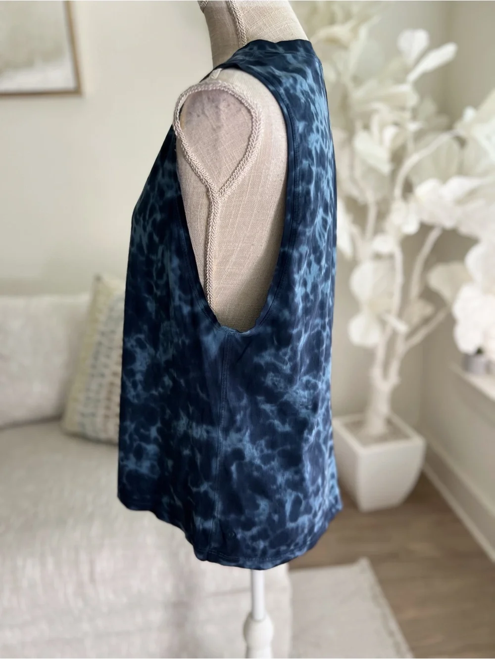 Lululemon All Yours Sleeveless Blue Tie-Dye Woman’s Tank Top